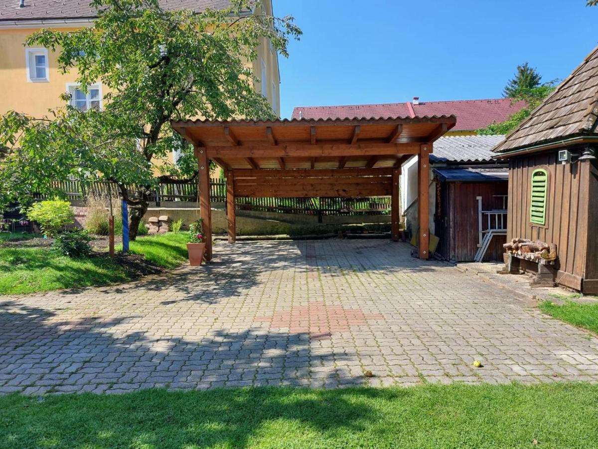 Reginas Ferienhaeuschen Holiday home Krieglach