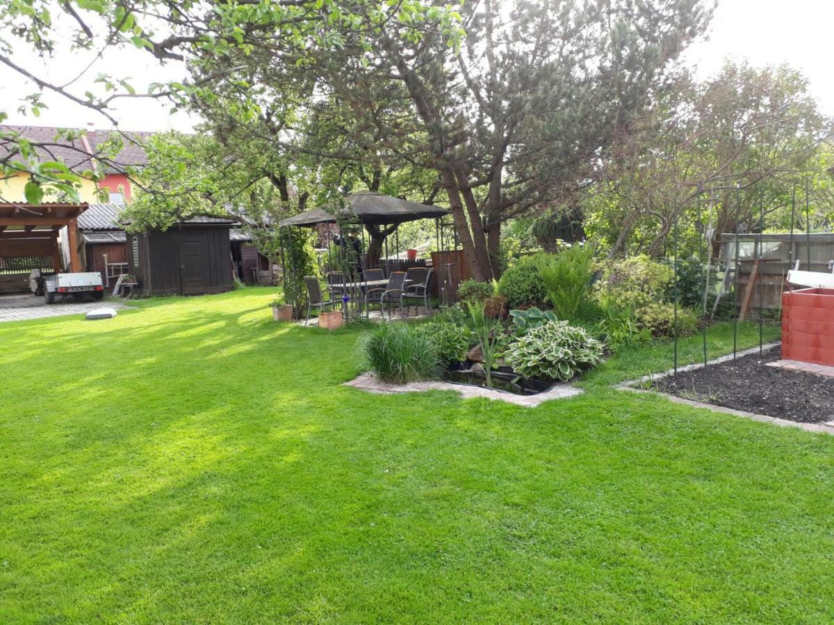 Reginas Ferienhaeuschen Holiday home Krieglach